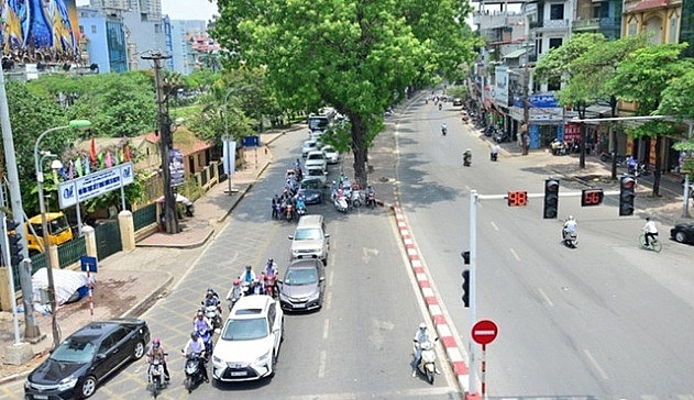 thoi-tiet-ha-noi-hom-nay-troi-nang-nong-gay-gat.jpg